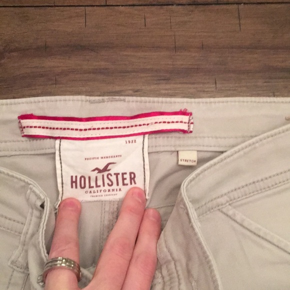 Hollister capris size 5 - Picture 2 of 3